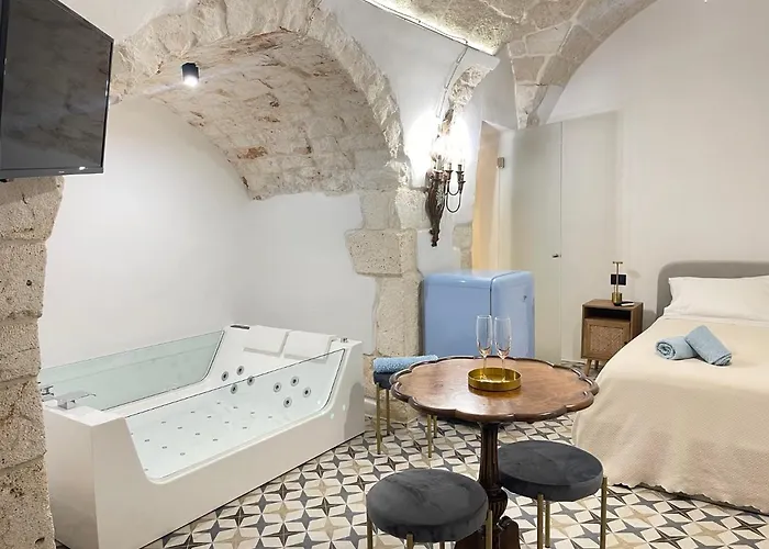 Luxury Studio, Center *